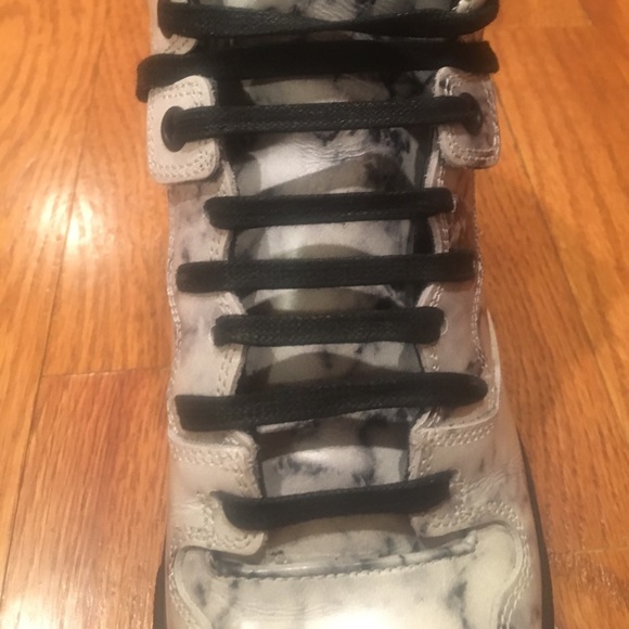 Balenciaga Marble Hightop Sneakers Size 36 White - Picture 7 of 8